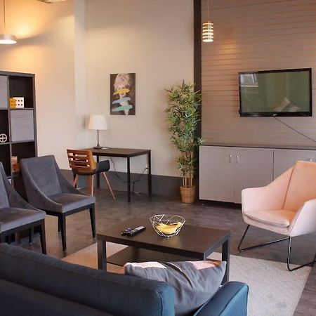 Suite #B, Industrial Styling, Ac Halifax Eksteriør bilde