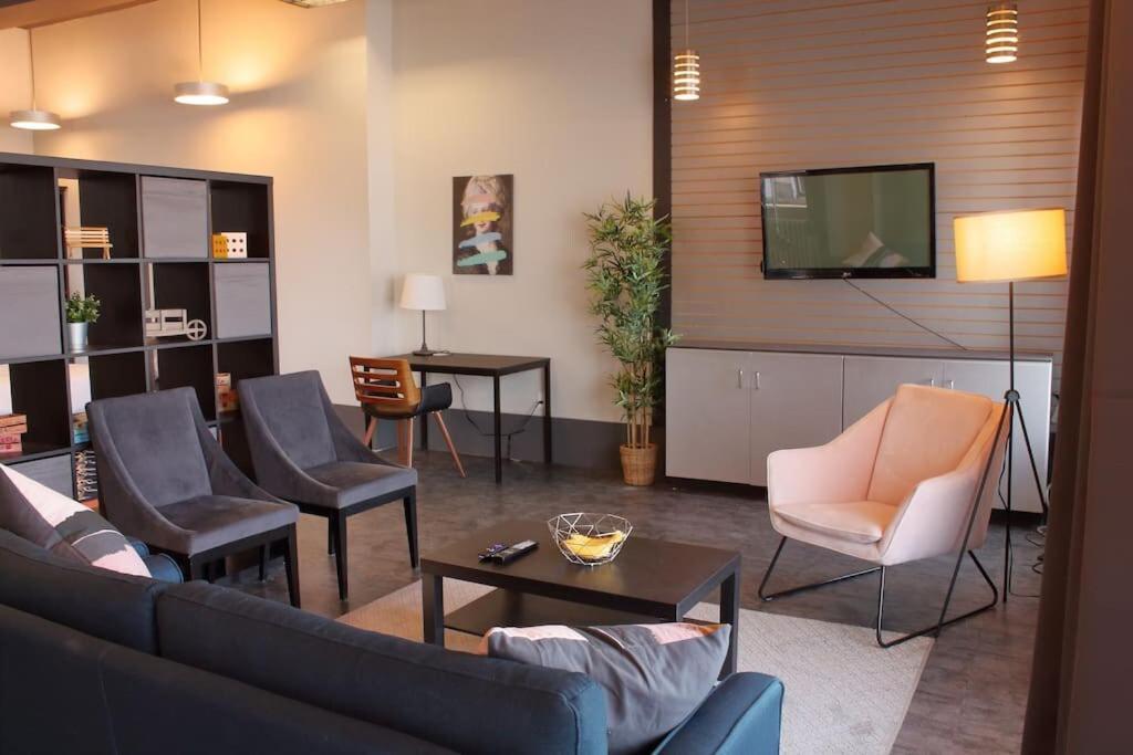 Suite #B, Industrial Styling, Ac Halifax Eksteriør bilde