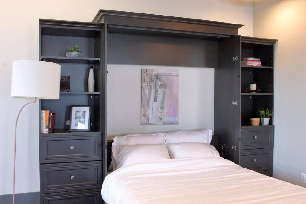 Suite #B, Industrial Styling, Ac Halifax Eksteriør bilde