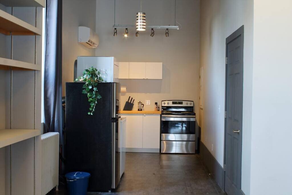 Suite #B, Industrial Styling, Ac Halifax Eksteriør bilde