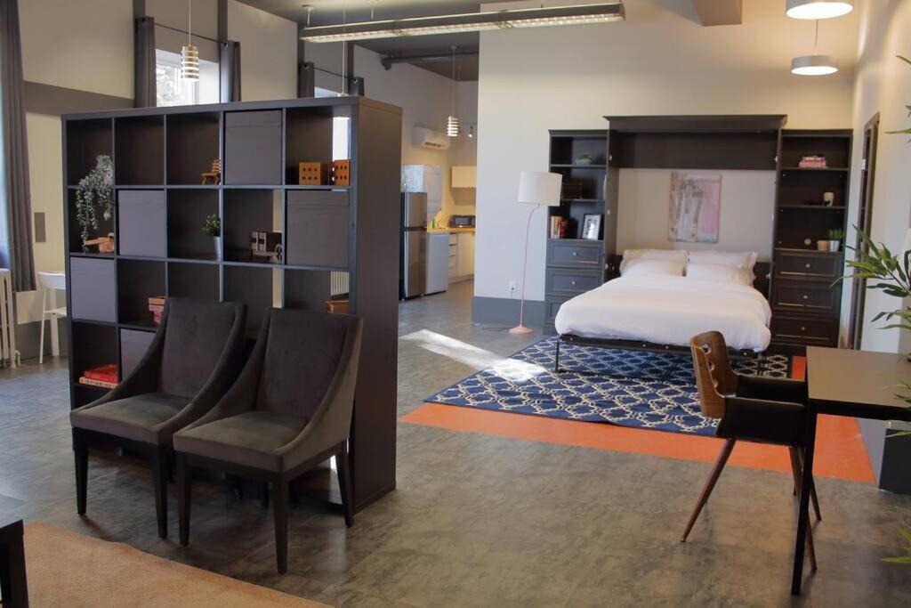 Suite #B, Industrial Styling, Ac Halifax Eksteriør bilde